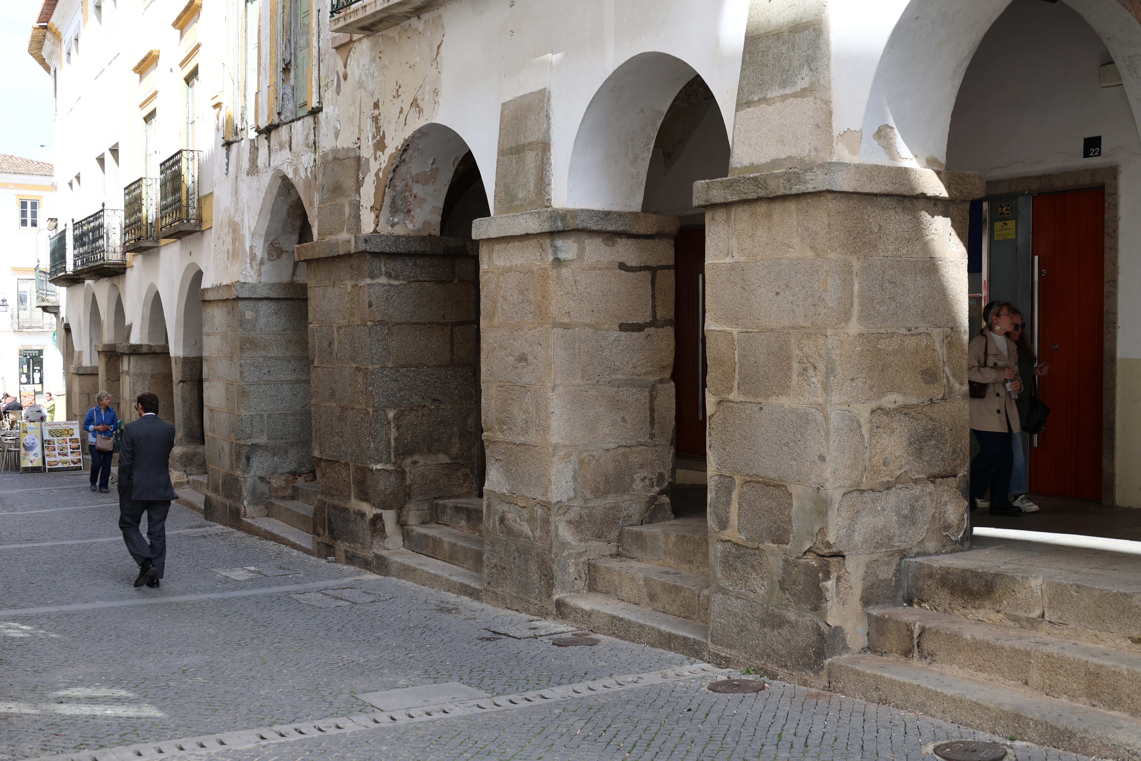 Evora
